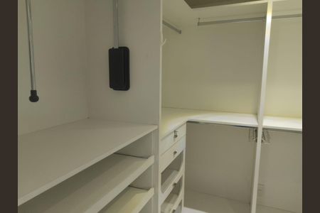 Quarto de apartamento para alugar com 4 quartos, 220m² em Barra da Tijuca, Rio de Janeiro