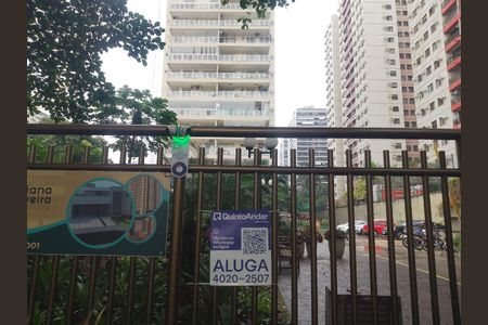 Apartamento para alugar com 220m², 4 quartos e 2 vagas Apartamento para alugar com 220m², 4 quartos e 2 vagasFachada
