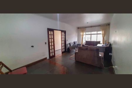 Casa à venda com 160m², 4 quartos e 3 vagas