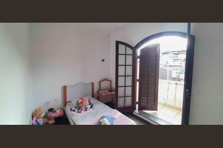 Casa à venda com 160m², 4 quartos e 3 vagas Casa à venda com 160m², 4 quartos e 3 vagasQuarto 2