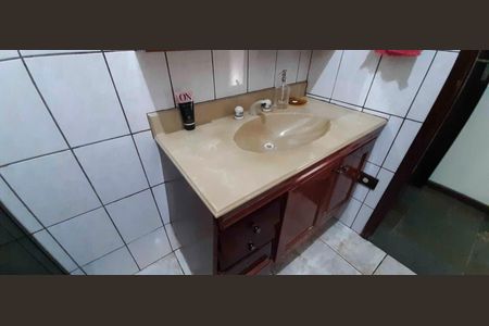 Casa à venda com 160m², 4 quartos e 3 vagas