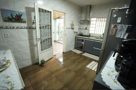 Casa à venda com 150m², 3 quartos e 3 vagas