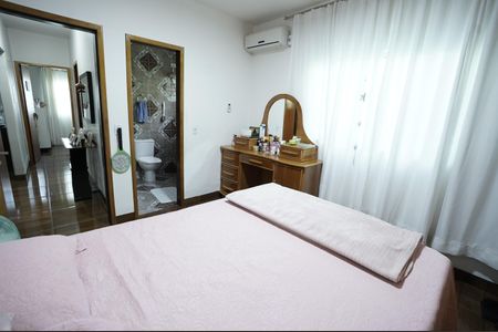 Casa à venda com 150m², 3 quartos e 3 vagas
