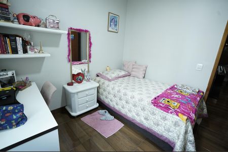 Casa à venda com 150m², 3 quartos e 3 vagas