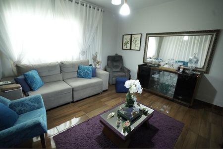 Casa à venda com 150m², 3 quartos e 3 vagas