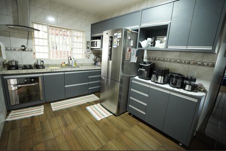 Casa à venda com 150m², 3 quartos e 3 vagas