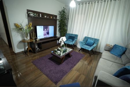 Casa à venda com 150m², 3 quartos e 3 vagas