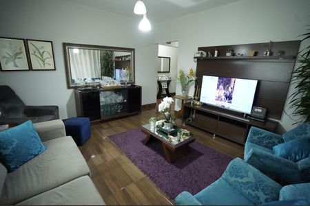 Casa à venda com 150m², 3 quartos e 3 vagas