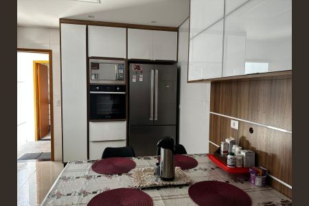 Casa à venda com 200m², 3 quartos e 3 vagasFoto 04