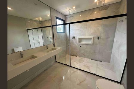 Casa de condomínio à venda com 250m², 3 quartos e 4 vagas Casa de condomínio à venda com 250m², 3 quartos e 4 vagasBanheiro - Suite Principal