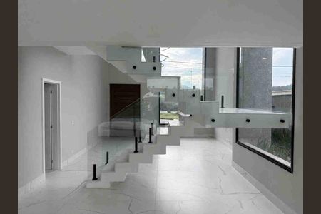Sala 2 ambientes de casa de condomínio à venda com 3 quartos, 250m² em Sítio do Rosário, Barueri