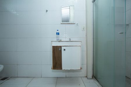 BANHEIRO de apartamento para alugar com 1 quarto, 70m² em Jardim Montanhês, Belo Horizonte