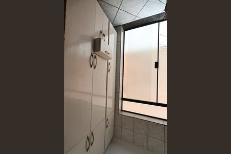Apartamento à venda com 107m², 3 quartos e 3 vagas Apartamento à venda com 107m², 3 quartos e 3 vagasLavanderia