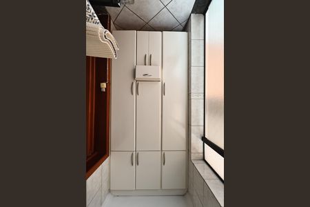 Lavanderia de apartamento à venda com 3 quartos, 107m² em Vila Bastos, Santo André