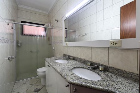 Apartamento à venda com 107m², 3 quartos e 3 vagas Apartamento à venda com 107m², 3 quartos e 3 vagasBanheiro