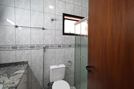 Apartamento à venda com 107m², 3 quartos e 3 vagas Apartamento à venda com 107m², 3 quartos e 3 vagasBanheiro da suíte