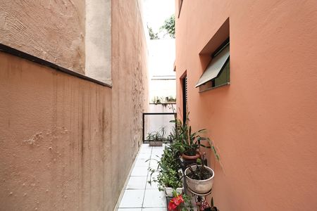 Apartamento à venda com 107m², 3 quartos e 3 vagas Apartamento à venda com 107m², 3 quartos e 3 vagasVaranda quarto 2
