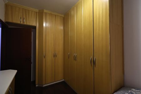 Apartamento à venda com 107m², 3 quartos e 3 vagas Apartamento à venda com 107m², 3 quartos e 3 vagasQuarto 1