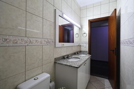 Apartamento à venda com 107m², 3 quartos e 3 vagas Apartamento à venda com 107m², 3 quartos e 3 vagasBanheiro