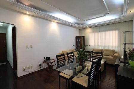Sala de apartamento à venda com 3 quartos, 107m² em Vila Bastos, Santo André