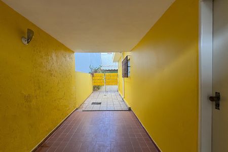 Casa à venda com 2700m², 4 quartos e 2 vagas Casa à venda com 2700m², 4 quartos e 2 vagasÁrea externa