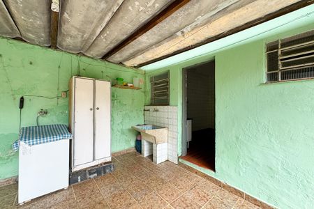 Casa à venda com 2700m², 4 quartos e 2 vagas Casa à venda com 2700m², 4 quartos e 2 vagasÁrea de Serviço