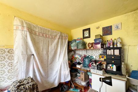 Casa à venda com 2700m², 4 quartos e 2 vagas Casa à venda com 2700m², 4 quartos e 2 vagasQuarto de Serviço
