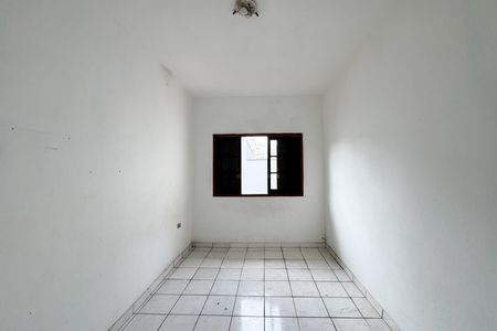 Casa à venda com 2700m², 4 quartos e 2 vagas Casa à venda com 2700m², 4 quartos e 2 vagasQuarto 2 - Casa 2
