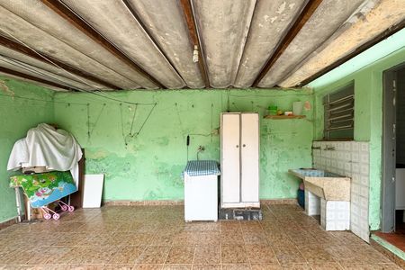Casa à venda com 2700m², 4 quartos e 2 vagas Casa à venda com 2700m², 4 quartos e 2 vagasÁrea de Serviço