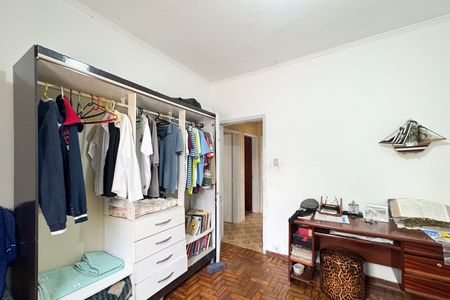 Casa à venda com 2700m², 4 quartos e 2 vagas Casa à venda com 2700m², 4 quartos e 2 vagasQuarto 2 - Casa 1