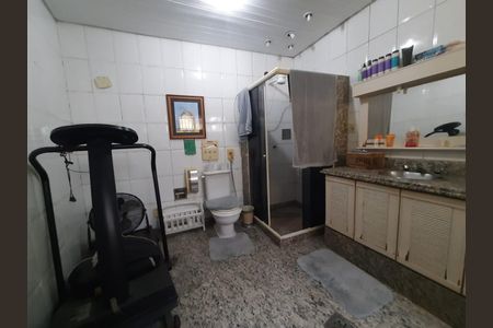 Casa para alugar com 200m², 3 quartos e 3 vagas Casa para alugar com 200m², 3 quartos e 3 vagasCozinha