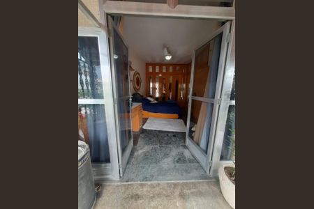 Casa para alugar com 200m², 3 quartos e 3 vagas Casa para alugar com 200m², 3 quartos e 3 vagasQuarto