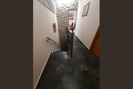 Casa para alugar com 200m², 3 quartos e 3 vagas Casa para alugar com 200m², 3 quartos e 3 vagasCorredor