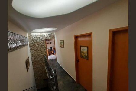 Casa para alugar com 200m², 3 quartos e 3 vagas Casa para alugar com 200m², 3 quartos e 3 vagasQuarto