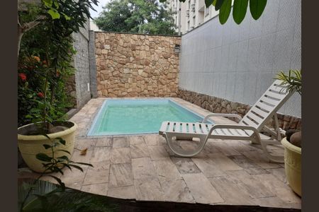 Casa para alugar com 200m², 3 quartos e 3 vagas Casa para alugar com 200m², 3 quartos e 3 vagasÁrea externa