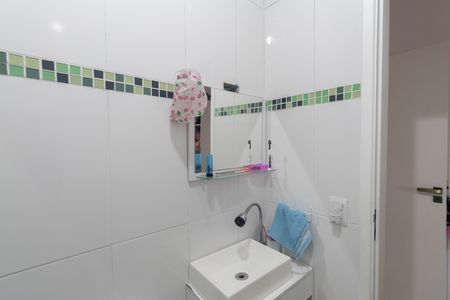 Casa à venda com 140m², 2 quartos e 2 vagas Casa à venda com 140m², 2 quartos e 2 vagasBanheiro