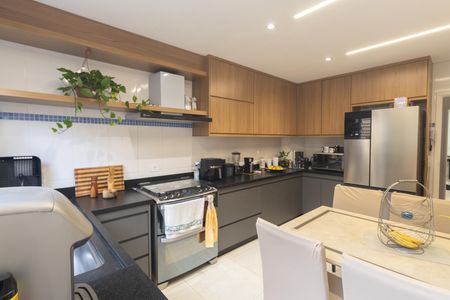 Casa à venda com 140m², 2 quartos e 2 vagas Casa à venda com 140m², 2 quartos e 2 vagasCozinha