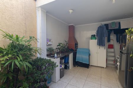 Casa à venda com 140m², 2 quartos e 2 vagas Casa à venda com 140m², 2 quartos e 2 vagasÁrea de Serviço