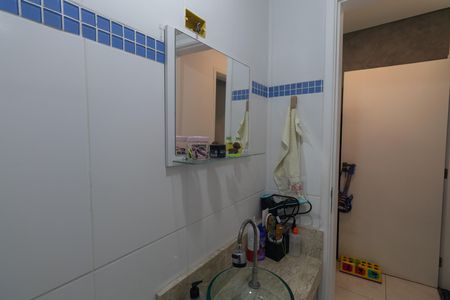 Casa à venda com 140m², 2 quartos e 2 vagas Casa à venda com 140m², 2 quartos e 2 vagasLavabo