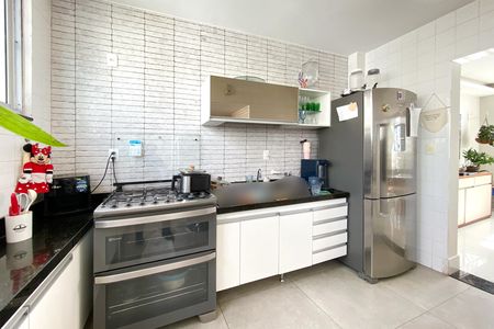 Cozinha de apartamento à venda com 3 quartos, 200m² em Gutierrez, Belo Horizonte