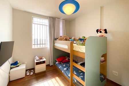 Apartamento à venda com 200m², 3 quartos e 2 vagas Apartamento à venda com 200m², 3 quartos e 2 vagasQuarto 2