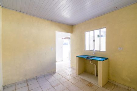 Cozinha de casa para alugar com 1 quarto, 37m² em Vila Babilonia, São Paulo
