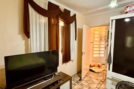 Casa à venda com 290m², 4 quartos e 4 vagas Casa à venda com 290m², 4 quartos e 4 vagasQuarto 4