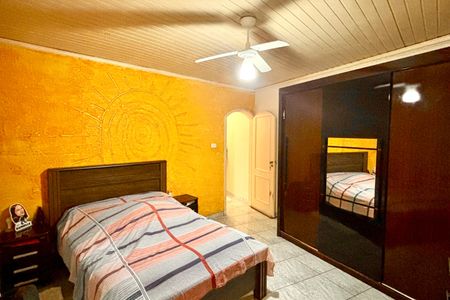 Casa à venda com 290m², 4 quartos e 4 vagas Casa à venda com 290m², 4 quartos e 4 vagasQuarto 2