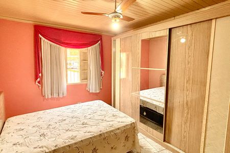 Casa à venda com 290m², 4 quartos e 4 vagas Casa à venda com 290m², 4 quartos e 4 vagasQuarto 1