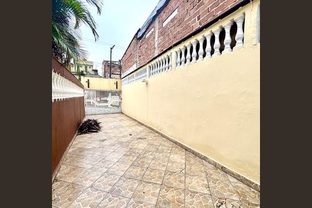 Casa à venda com 290m², 4 quartos e 4 vagas Casa à venda com 290m², 4 quartos e 4 vagasGaragem