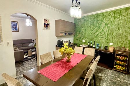 Casa à venda com 290m², 4 quartos e 4 vagas Casa à venda com 290m², 4 quartos e 4 vagasCozinha