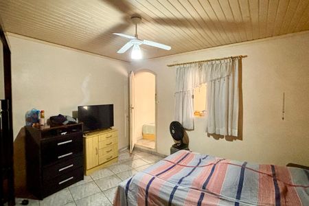 Casa à venda com 290m², 4 quartos e 4 vagas Casa à venda com 290m², 4 quartos e 4 vagasQuarto 2