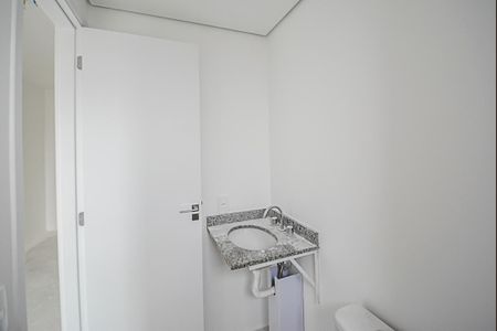 Apartamento à venda com 74m², 2 quartos e 2 vagasBanheiro da Suíte