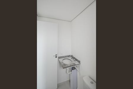 Apartamento à venda com 74m², 2 quartos e 2 vagasBanheiro da Suíte